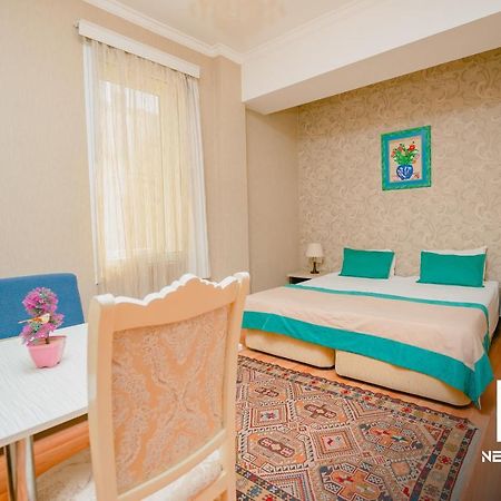 The Center Hotel Baku Exterior photo