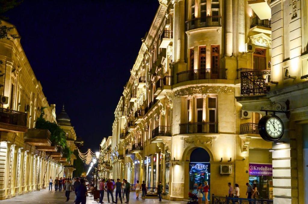 The Center Hotel Baku Exterior photo