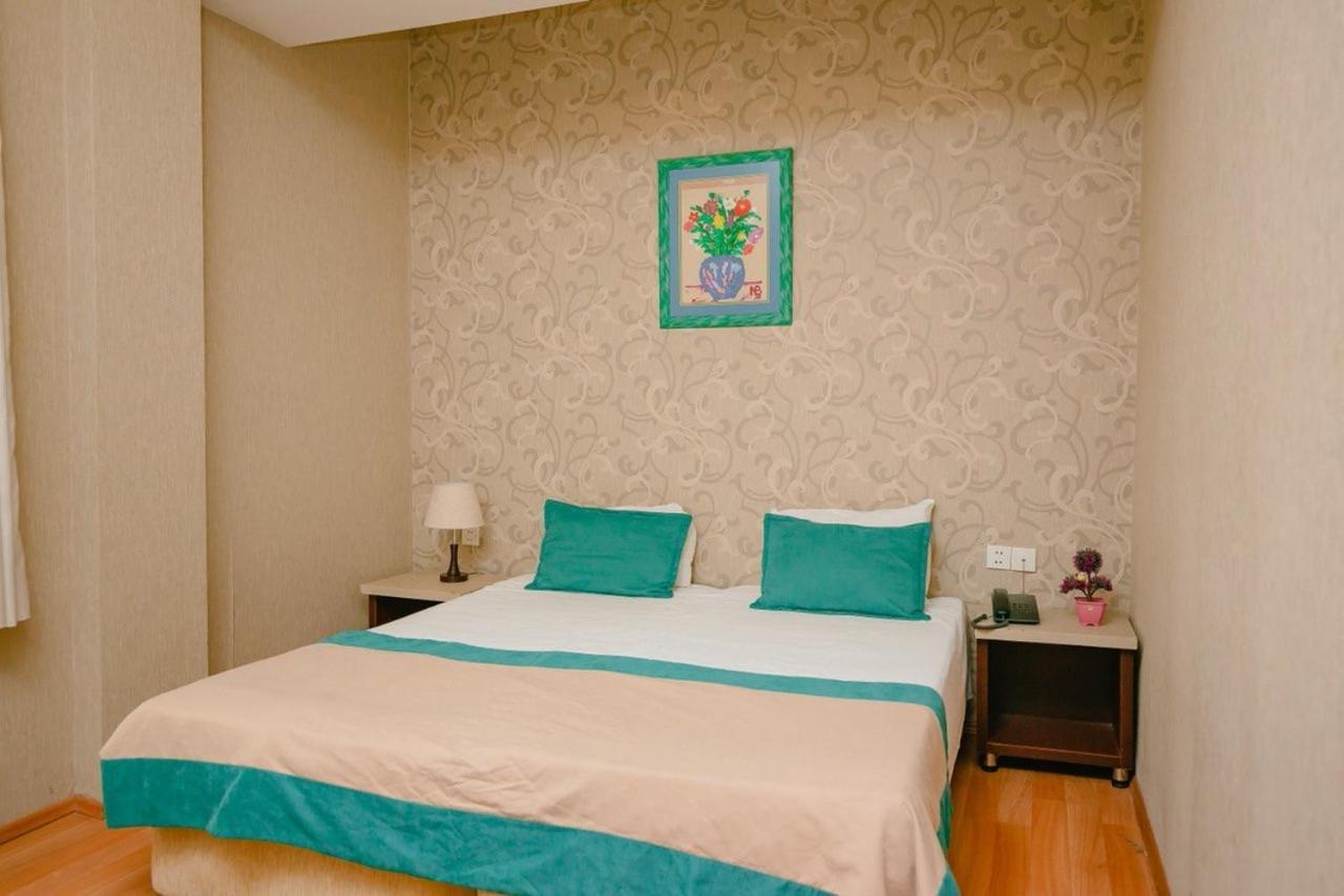 The Center Hotel Baku Exterior photo