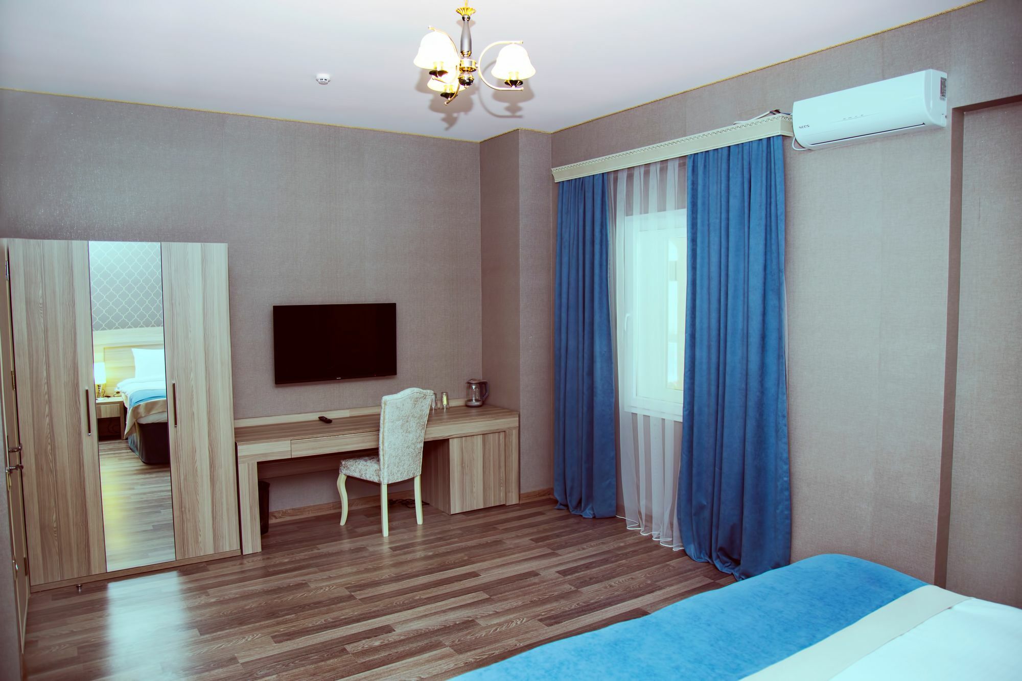 The Center Hotel Baku Exterior photo